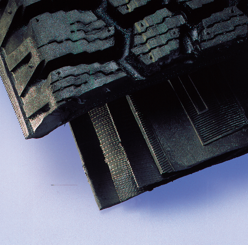 Tyre manufacture: Layer analyses of steel-corded or crossply tyres